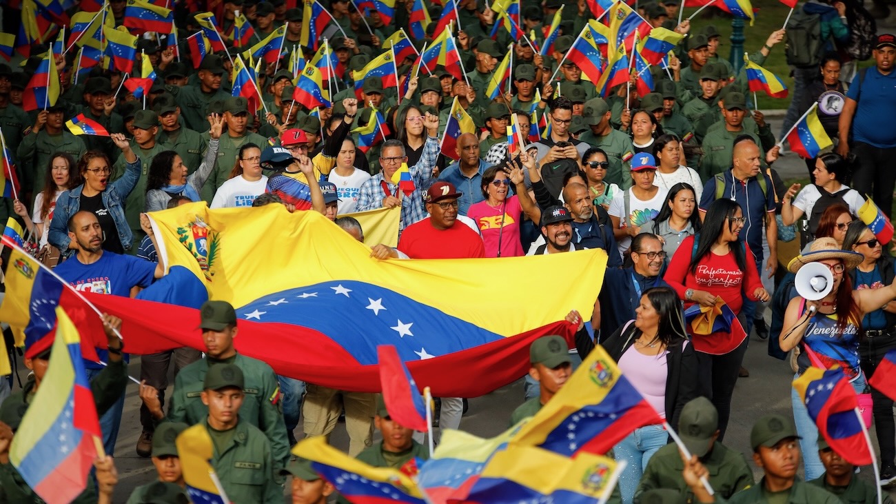 Thousands participated in a mass mobilization in the center of Caracas on November 25, 2025.