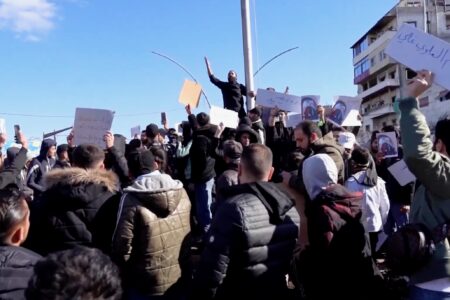 Alawite community protesting sectarian violence in Latakia Three people were killed when protests in Syria's Alawite heartland of Latakia spiraled into gunfire and other violence, according to the province's media office