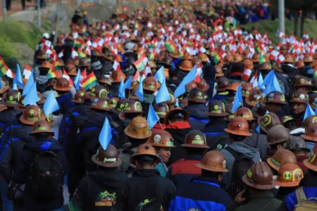 Indefinite strike against neoliberal austerity measures in Bolivia An indefinite strike, led by the Bolivian Workers' Central (COB), began Dec 22.