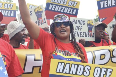 venezuela south africa picket 2 South Africans picket US Embassy in solidarity with Venezuela