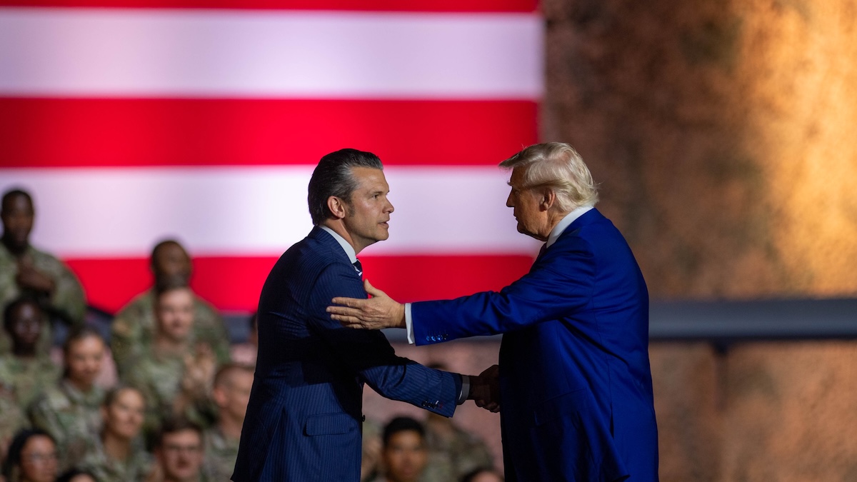 Pete Hegseth con Donald Trump