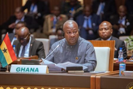 Ghanaian President Mahama calls for reparations (1) Ghanaian President Mahama at AU assembly