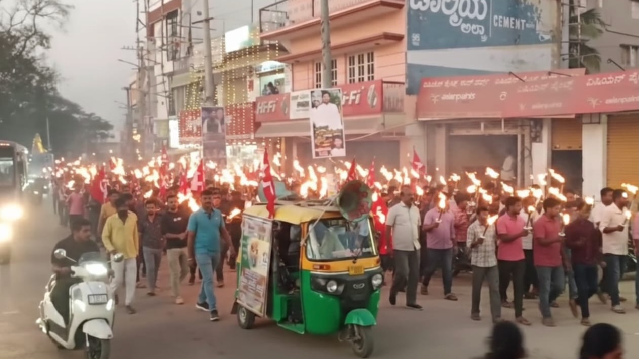 Hoskote town shut down as it's workers and residents march on a torchlight rally.
