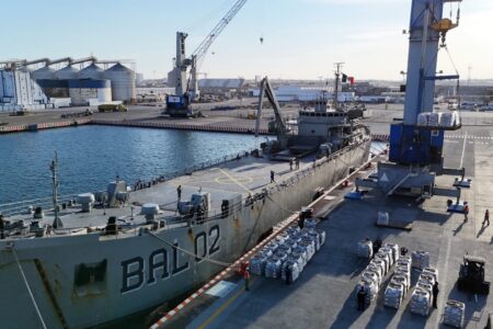 Shipment of humanitarian aid leavez Mexico for Cuba Shipment of humanitarian aid leavez Mexico for Cuba