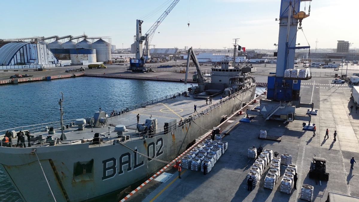 Shipment of humanitarian aid leavez Mexico for Cuba