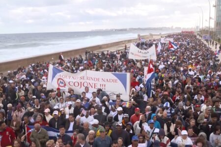 Tens of thousands of Cubans honor 32 killed in US attack on Venezuela Tens of thousands of Cubans honor 32 killed in US attack on Venezuela