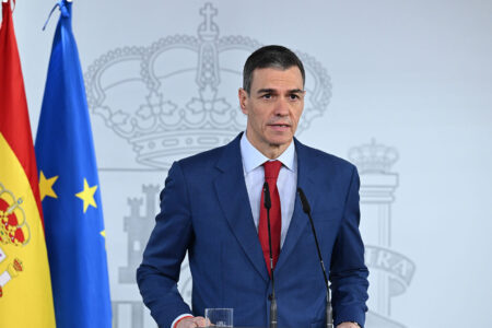 040326-sanchez-declaracion-situacion-internacional-1 Prime Minister Pedro Sánchez during speech, March 4, 2026. Source: Borja Puig de la Bellacasa/La Moncloa