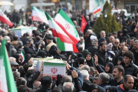 Funeral ceremony in Hamedan under US-Israeli bombardment (1) Funeral ceremony in Hamedan under US-Israeli bombardment (1)