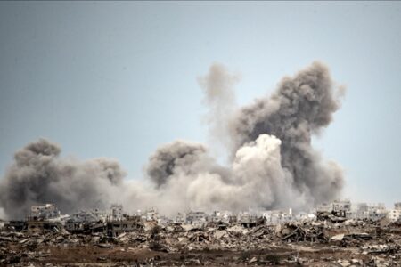 Israeli attacks continue despite ceasefire agreement in Gaza Israeli attacks continue despite ceasefire agreement in Gaza