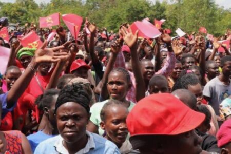 Image of CPM-K protest in Kenya (1) Protestors in Kenya raise CPM-K banners