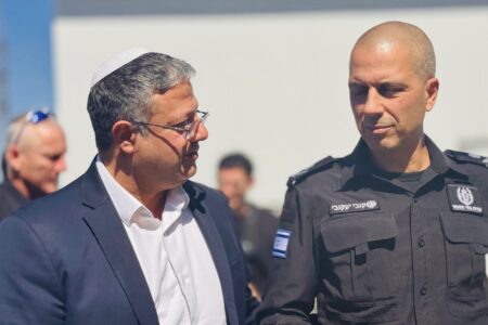 itamar ben hvir israeli prison services commissioner 2 Commissioner of the Israel Prison Service Kobi Yaakobi with Israeli Minister of National Security Itamar Ben-Gvir. Photo: Itamar Ben-Gvir / X