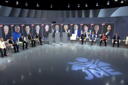 presidential debate peru 2 Presidential candidates in debate