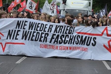 Berlin school strike 3 Schulstreik gegen Wehrpflicht Berlin/Instagram