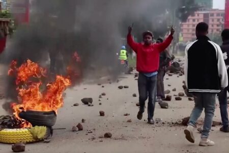 Roads in Kenya shutdown by transport strike Roads in Kenya shutdown by transport strike